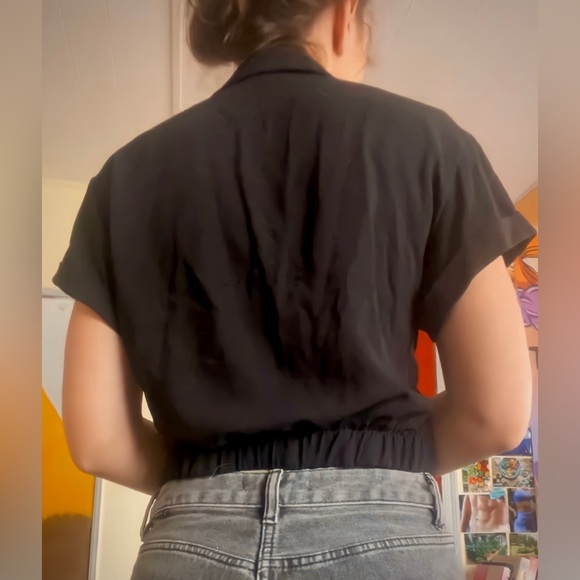 Button up - Picture 2 of 2